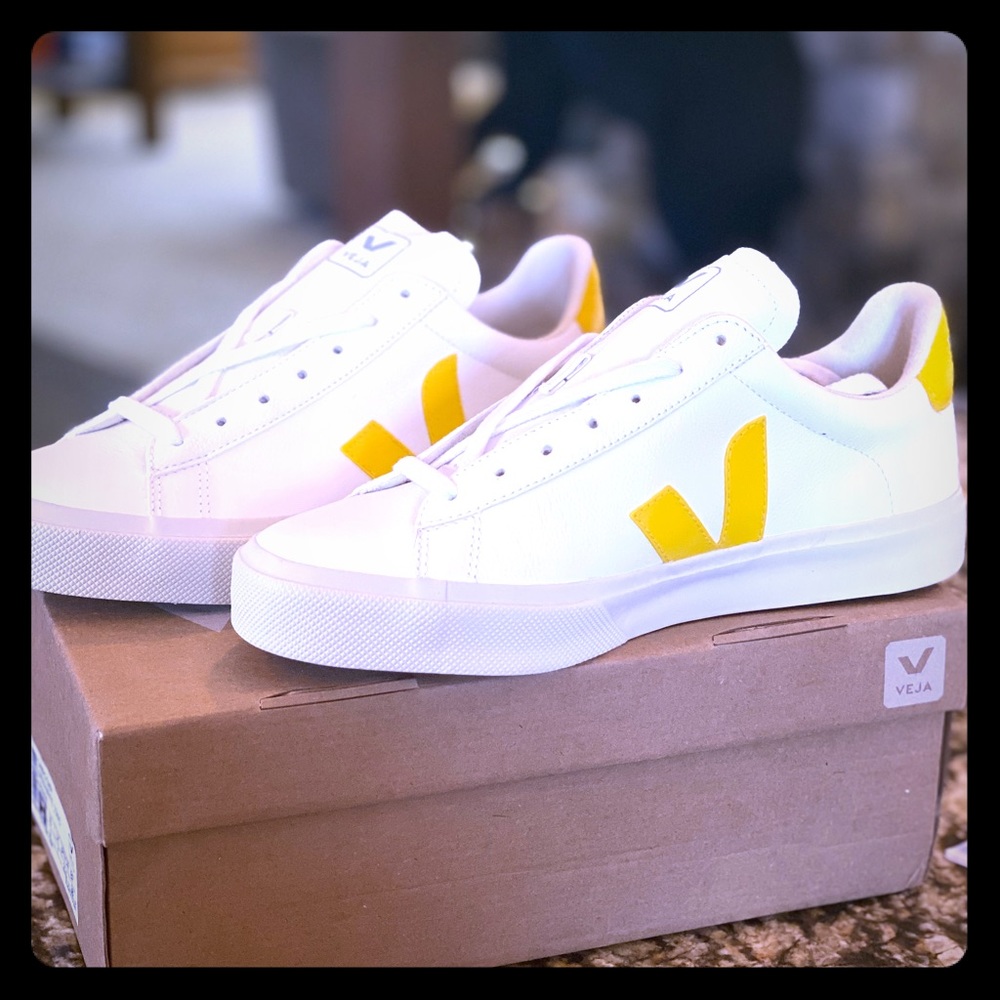 Veja Campo Easy Extra White Tonic 9 US 40 Euro